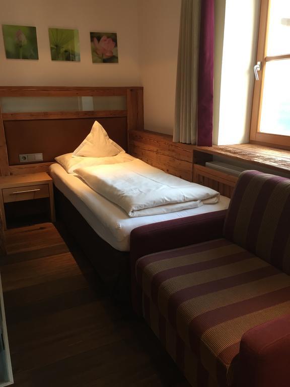 Pension Schmidinger Kitzbuhel Room photo